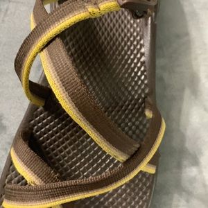 zong chacos